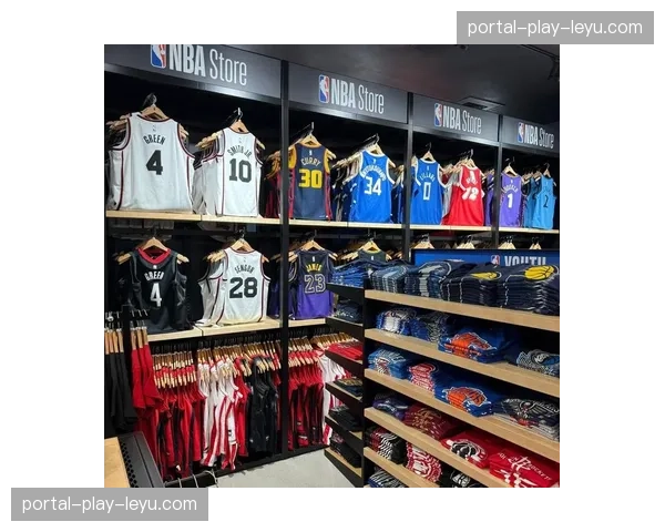 NBA与漫威合作推出超级英雄主题球衣，引发球迷热议